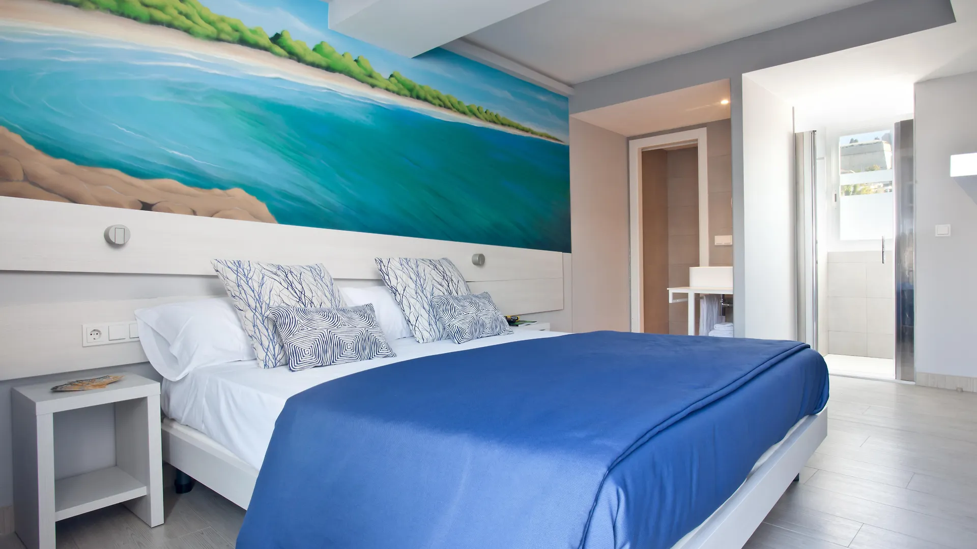 Hotel Ryans La Marina (Adults Only) Ibiza