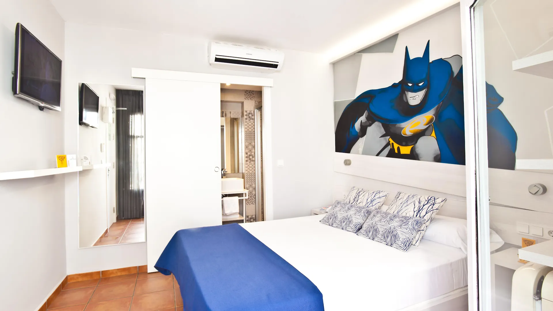 Ryans La Marina (Adults Only) Hotel Ibiza Town