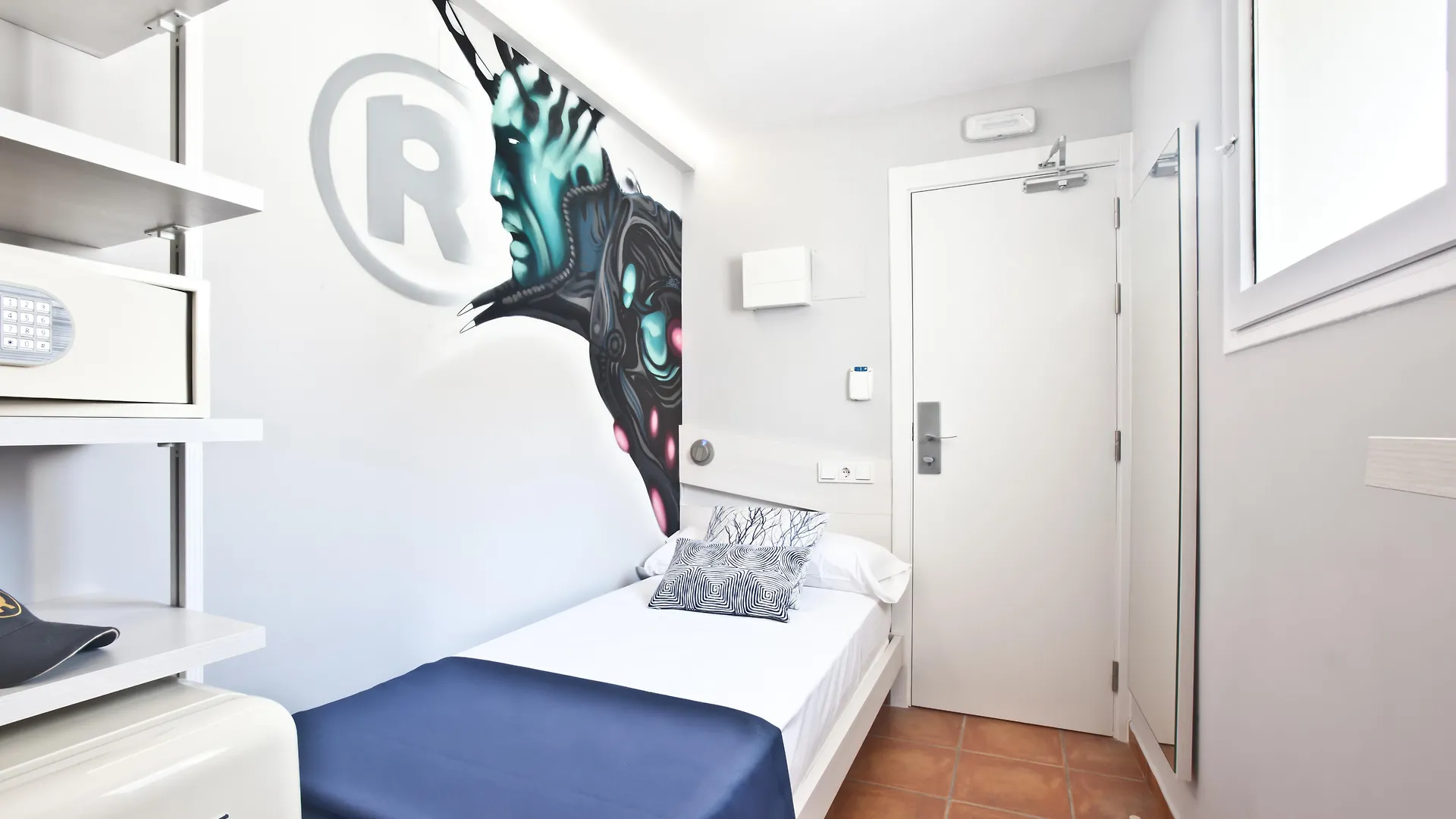 Ryans La Marina (Adults Only) Hotel Ibiza Town